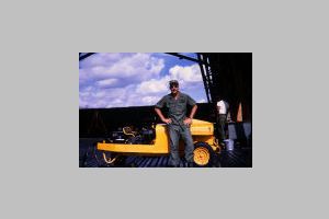 74405332-SLD-001-0046.jpg